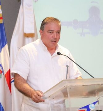 Héctor Porcella será nuevo presidente Junta de Aviación Civil