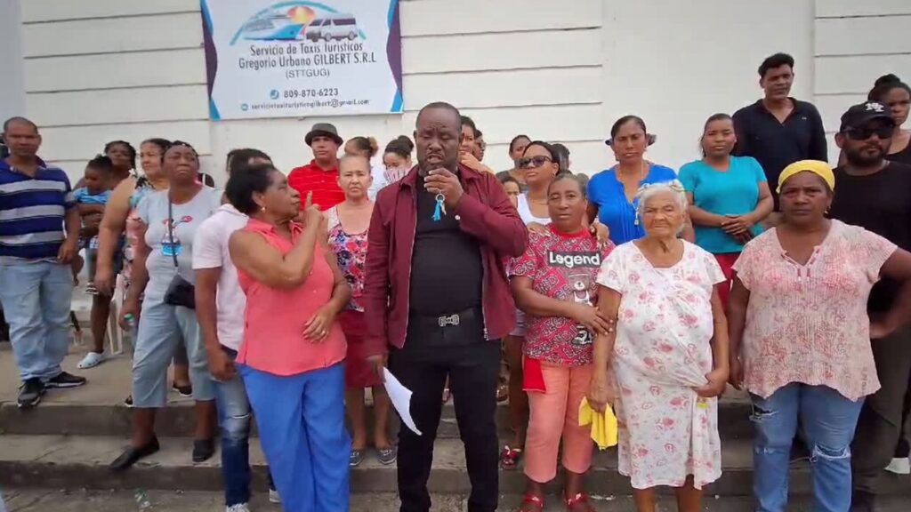 Más de 50 familias protestan ante posible desalojo