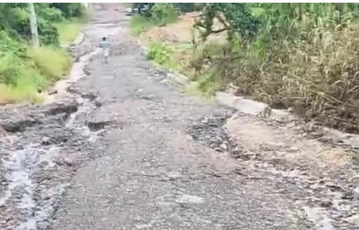 Reportan mal estado de calles en Urbanización San Felipe