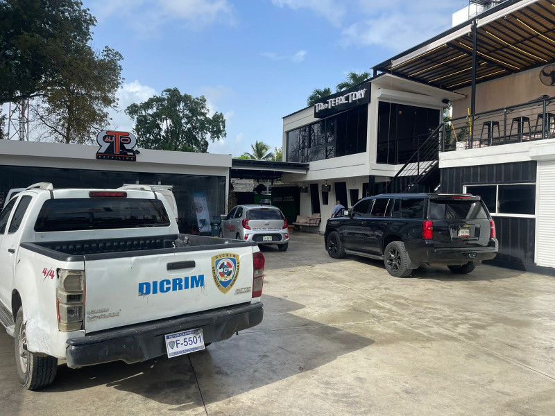 Desaprensivos penetran a car wash de Santiago y roban más de 70 mil pesos en efectivo E