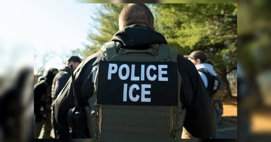 Juez en Boston desestima caso tras detención de acusado por ICE