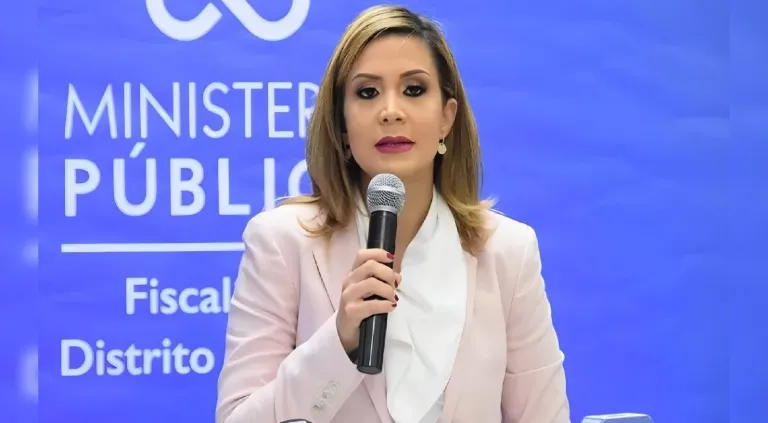 Rosalba Ramos
